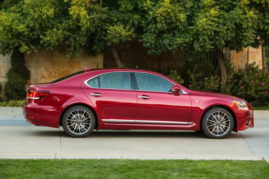  Lexus LS460 F-Sport 2013 года  (фото 17 из 47)